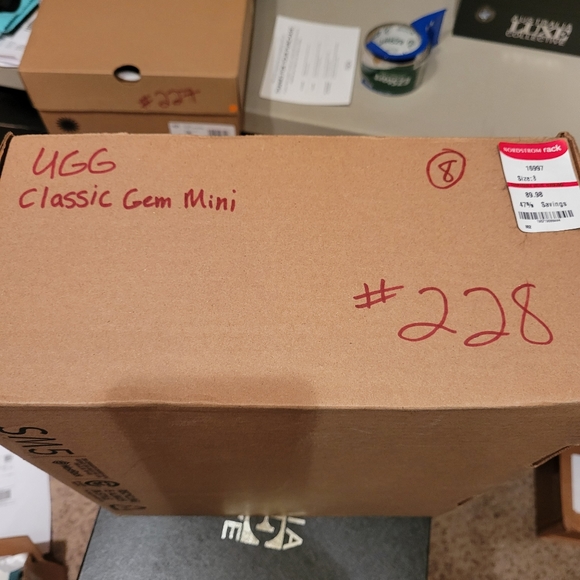 Ugg Classic Gem Mini Faux Fur Rhinestone Boots #228 - Picture 10 of 11